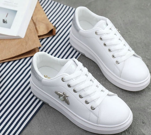 Women Casual Shoes 2020 New Women Sneakers Fashion Breathable PU Leather Platform White Women Shoes Soft Footwears Rhinestone