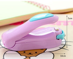 Portable household mini sealing machine food plastic bag Travel hand pressure sealing machine pulse sealing sealing package